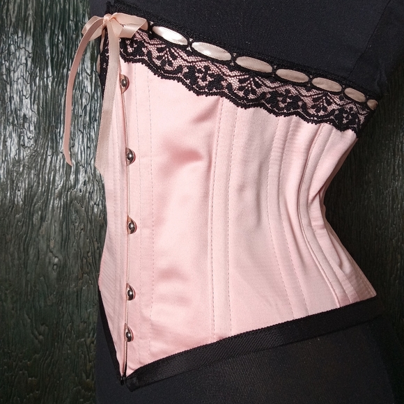 Handmade steel boned Victorian underbust corset by La belle fairy waist size 22" - Picture 4 of 6